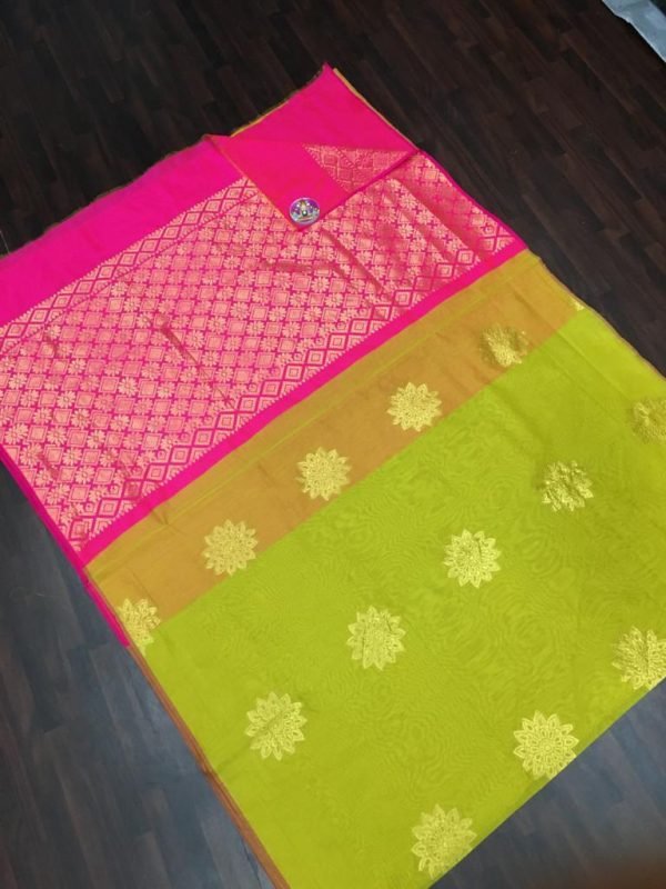 Zupppy Apparel Elegance Woven: Handloom Rich Silk Cotton Sarees – Shop Quality and Style!