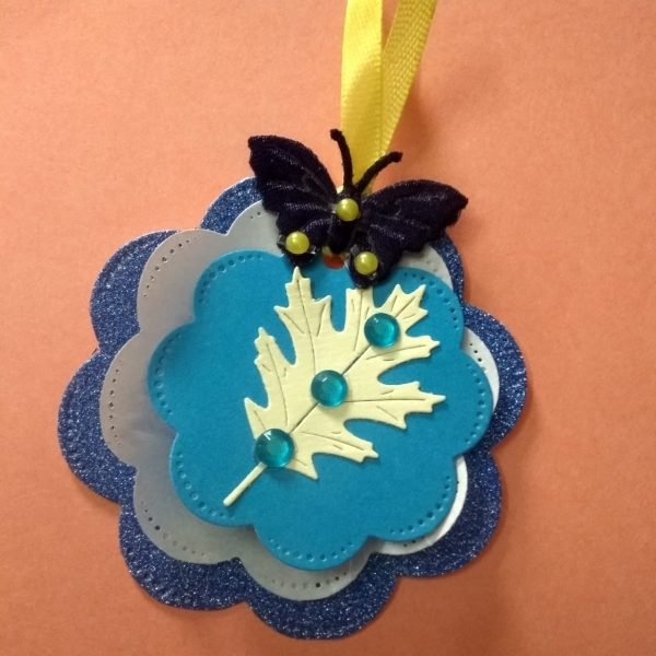 Zupppy Art & Craft Blue gift tag