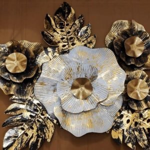 Zupppy Home Decor Sculpted Beauty: Elegant Metal Art in Flower Shape – Elevate Your Space!