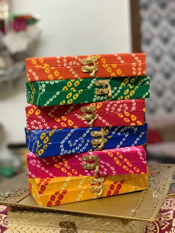 Zupppy Accessories Diwali gift box (Set of 10)