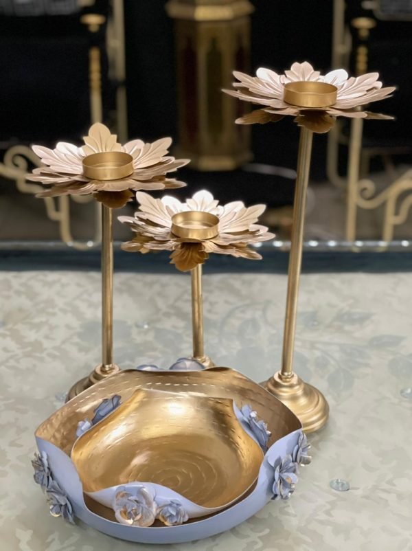 Zupppy Diyas & Candles Combo of 5 pieces Standing lotus