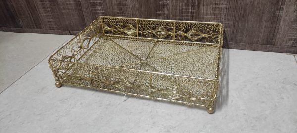 Zupppy Customized Gifts Golden Metal Hamper Basket – 9×13 Inches for Bulk Orders