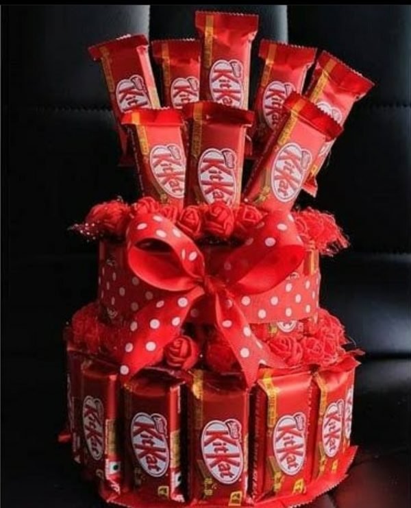 Zupppy Chocolates 3 tier kitkat chocolate hamper