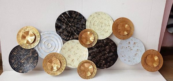 Zupppy Home Decor Disc Metal wall art