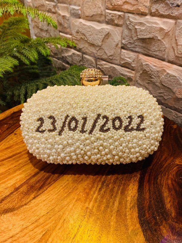 Zupppy Accessories Beads clutch with date