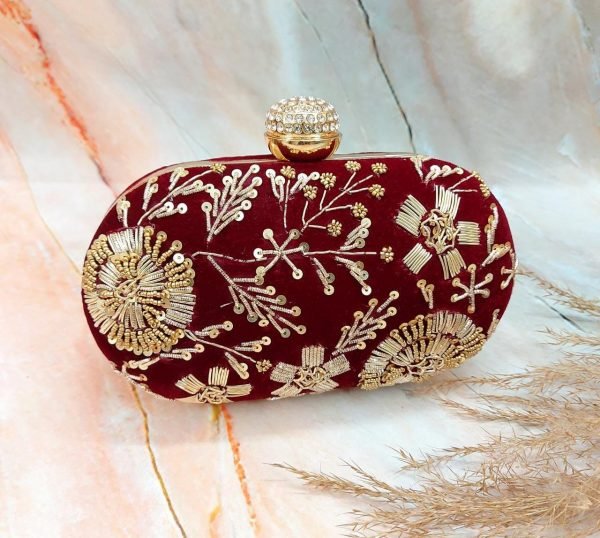 Zupppy Accessories Heavy Oval Embroidered clutch