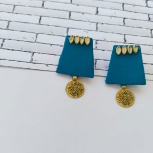 Zupppy Jewellery Kundan simple golden coin studs earrings blue