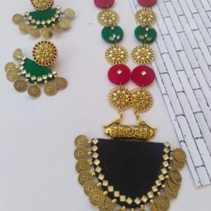 Zupppy Jewellery Rainvas Red green golden metal necklace earrings long set