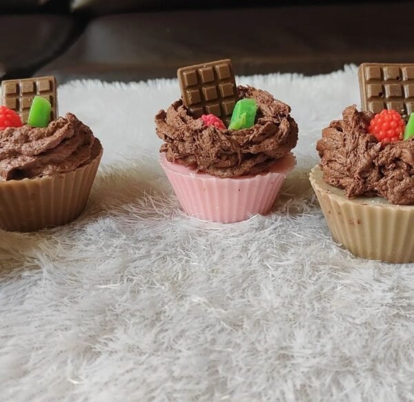 Zupppy Art & Craft Cupcake Soap