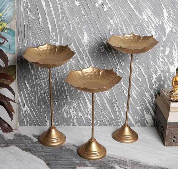 Zupppy Gifts Metal Taj Urli Candle Stand Set Of 3