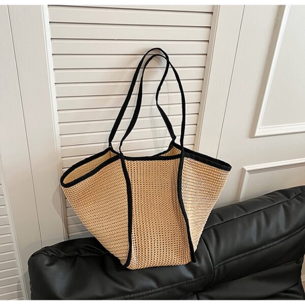 Zupppy Accessories Trendy One-Shoulder Straw Woven Handbag – Eco-Friendly Style for All Occasions