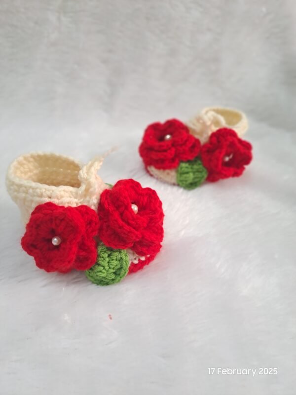 Zupppy Apparel Adorable Crochet Booties for Baby Feet