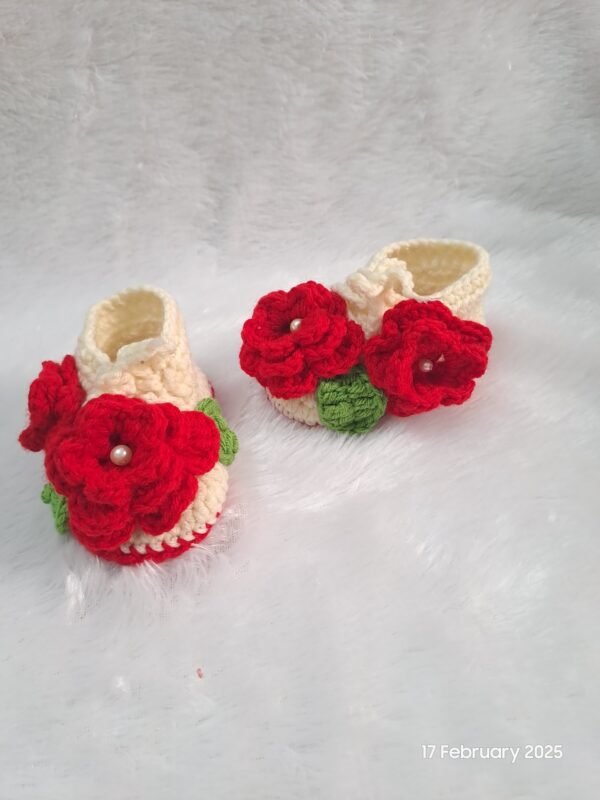 Zupppy Apparel Adorable Crochet Booties for Baby Feet