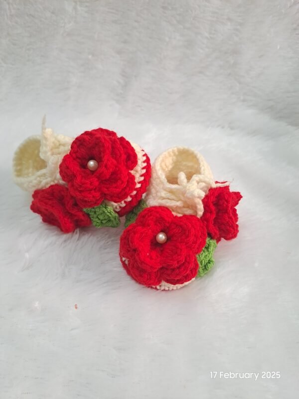 Zupppy Apparel Adorable Crochet Booties for Baby Feet