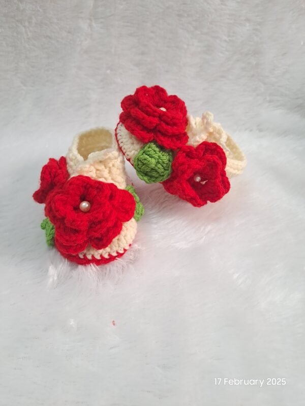 Zupppy Apparel Adorable Crochet Booties for Baby Feet