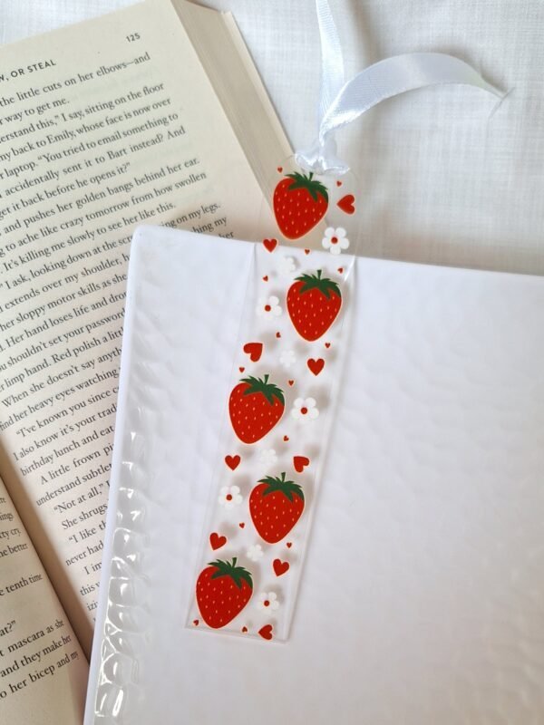 Zupppy Bookmark Strawberry bookmark – cute bookmarks for readers