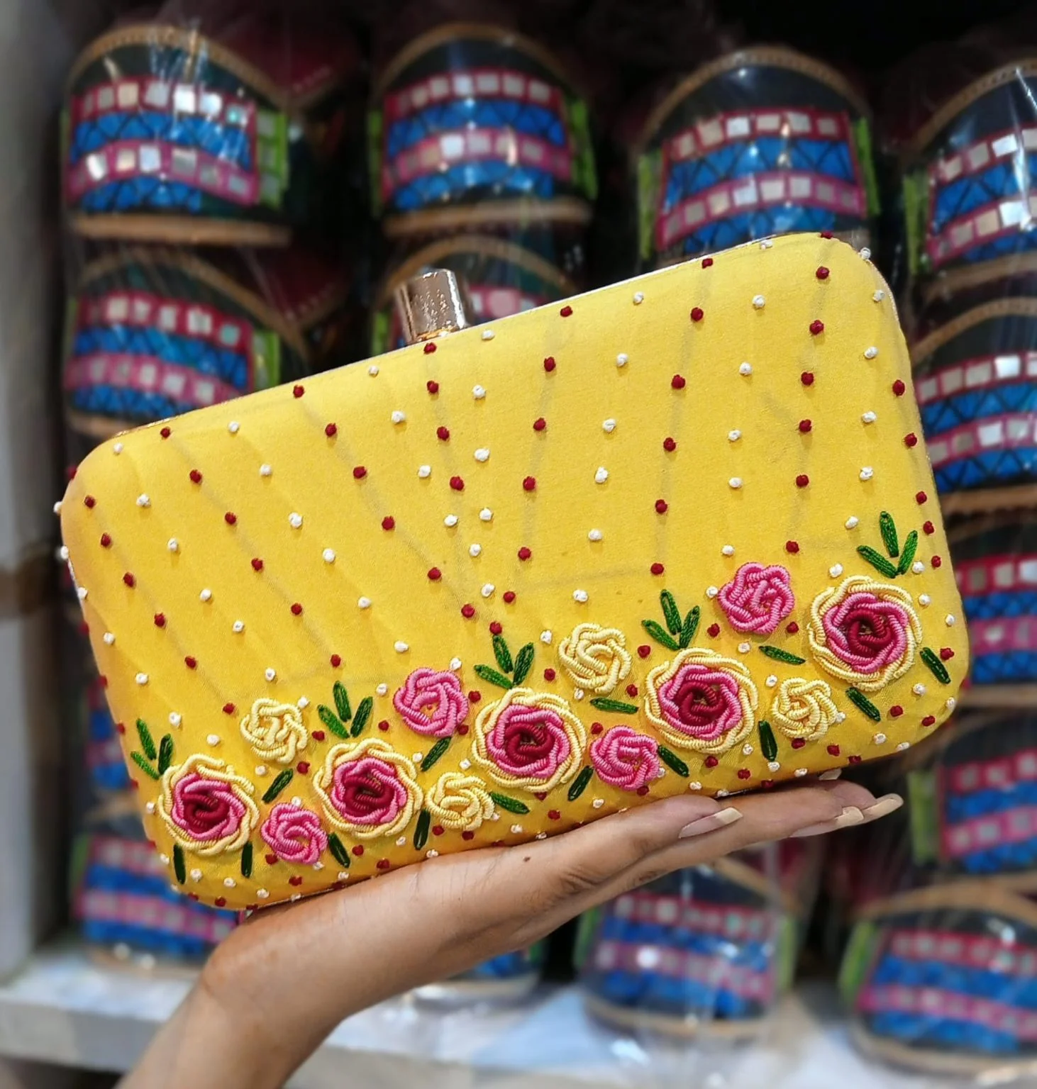 Women's Heavy Work Embroidery Box Clutch - Elegant Party Accessory - Image 6