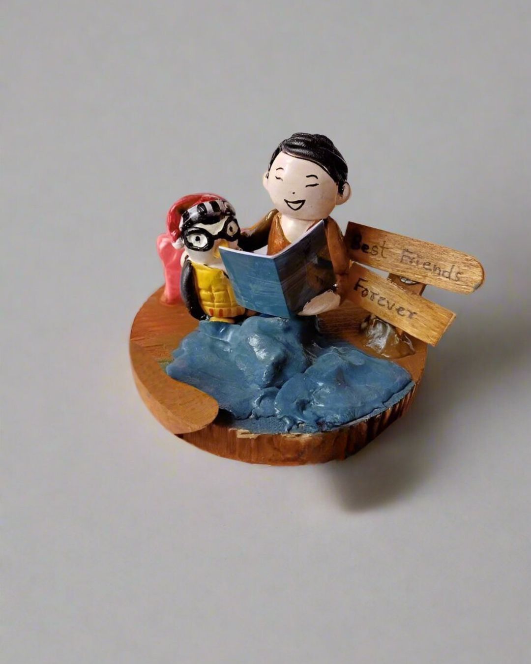 Rainvas Joey Hugsy Miniature - Friends TV Collectible Tabletop