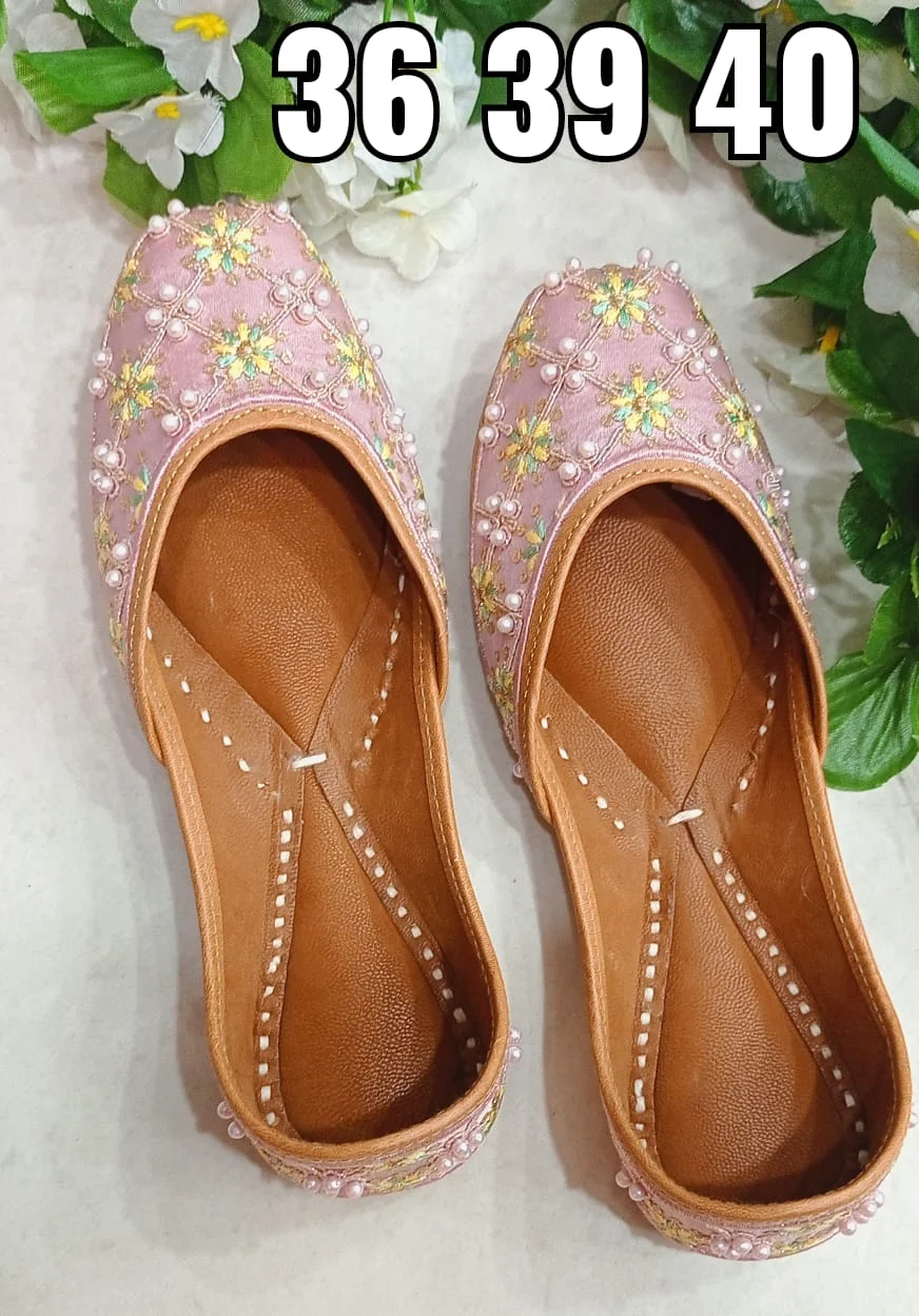 Embroidery Mojari: Handcrafted Jutti - Image 11