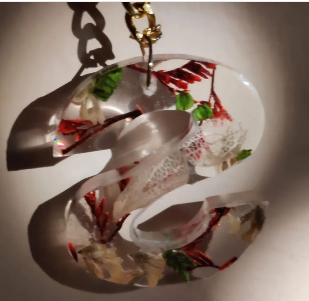 Alphabet resin keyring - Image 2